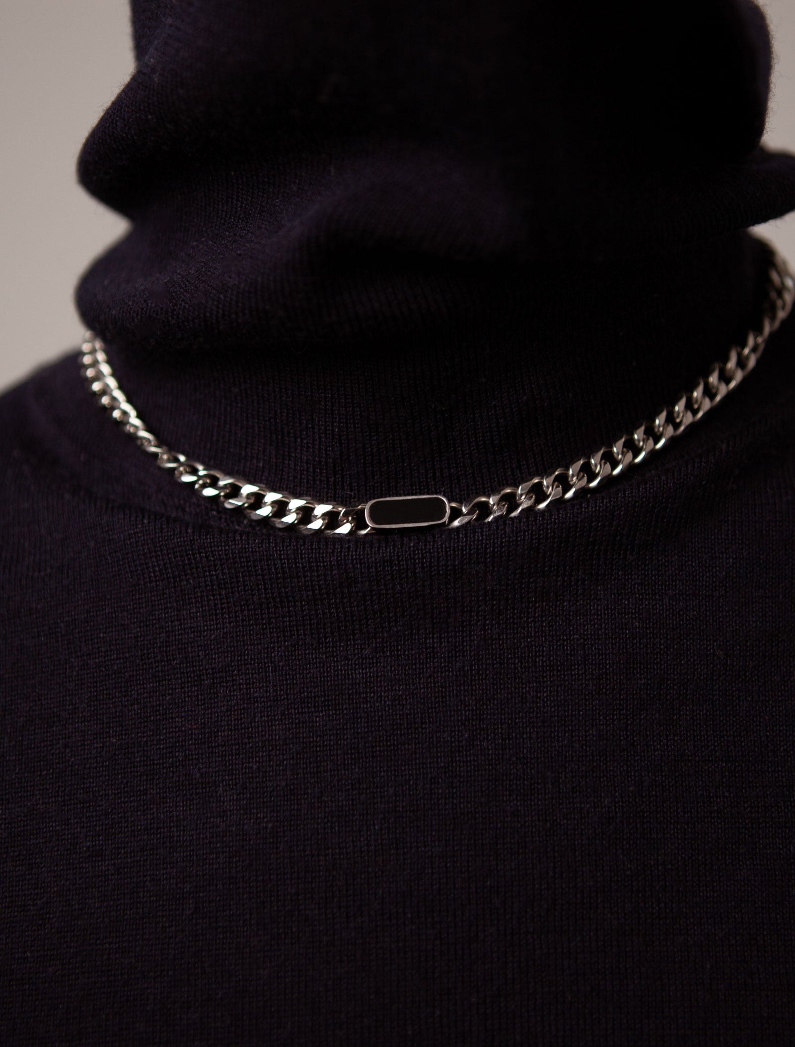 Masywny naszyjnik z onyksem Bold