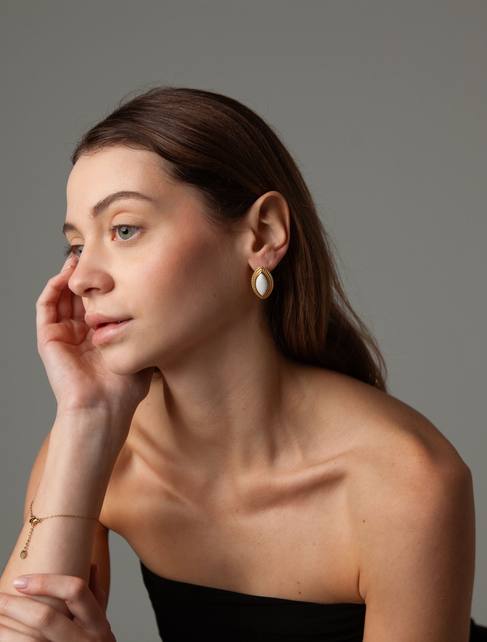 Złote kolczyki vintage Charlotte