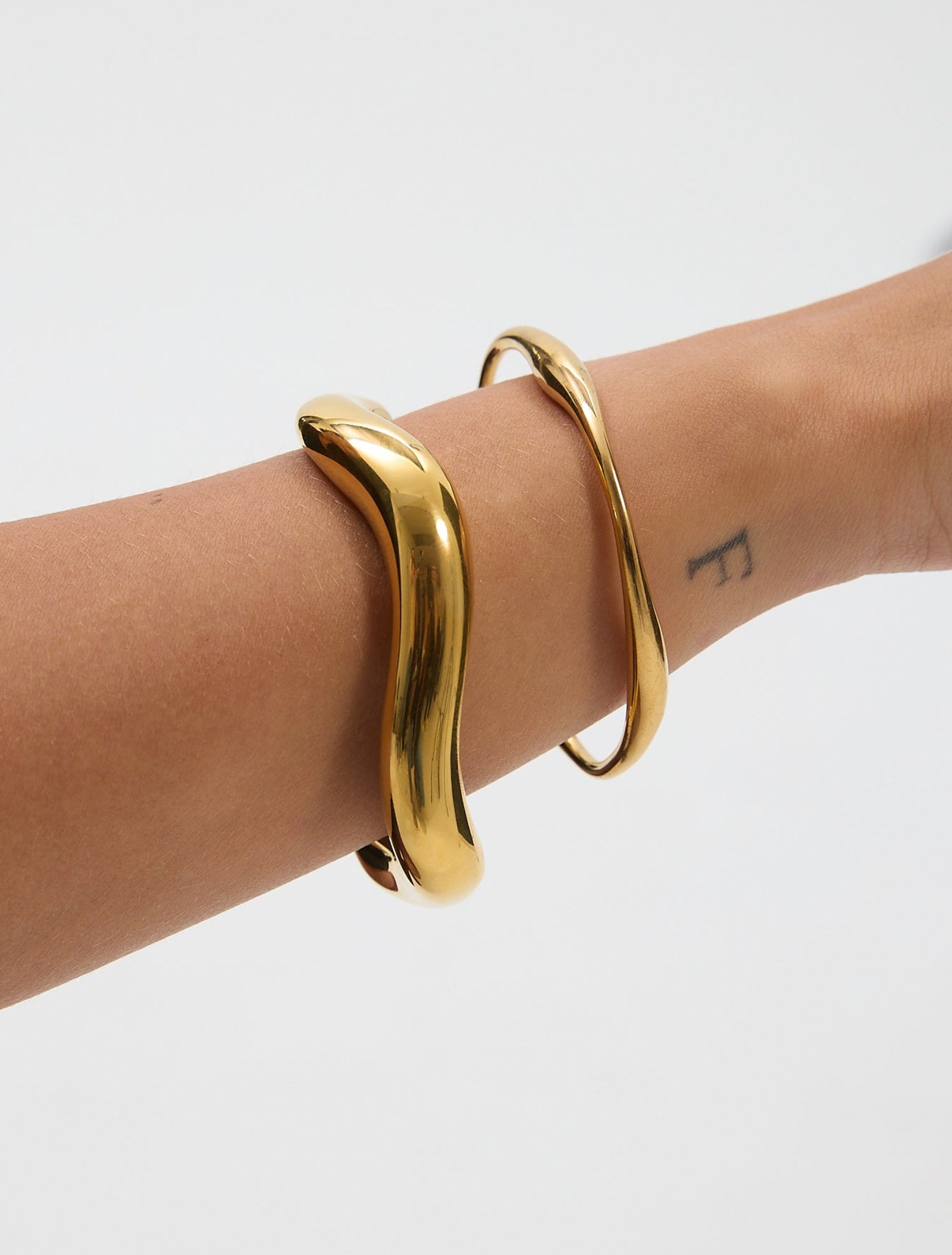 Nieregularna bransoletka Wave