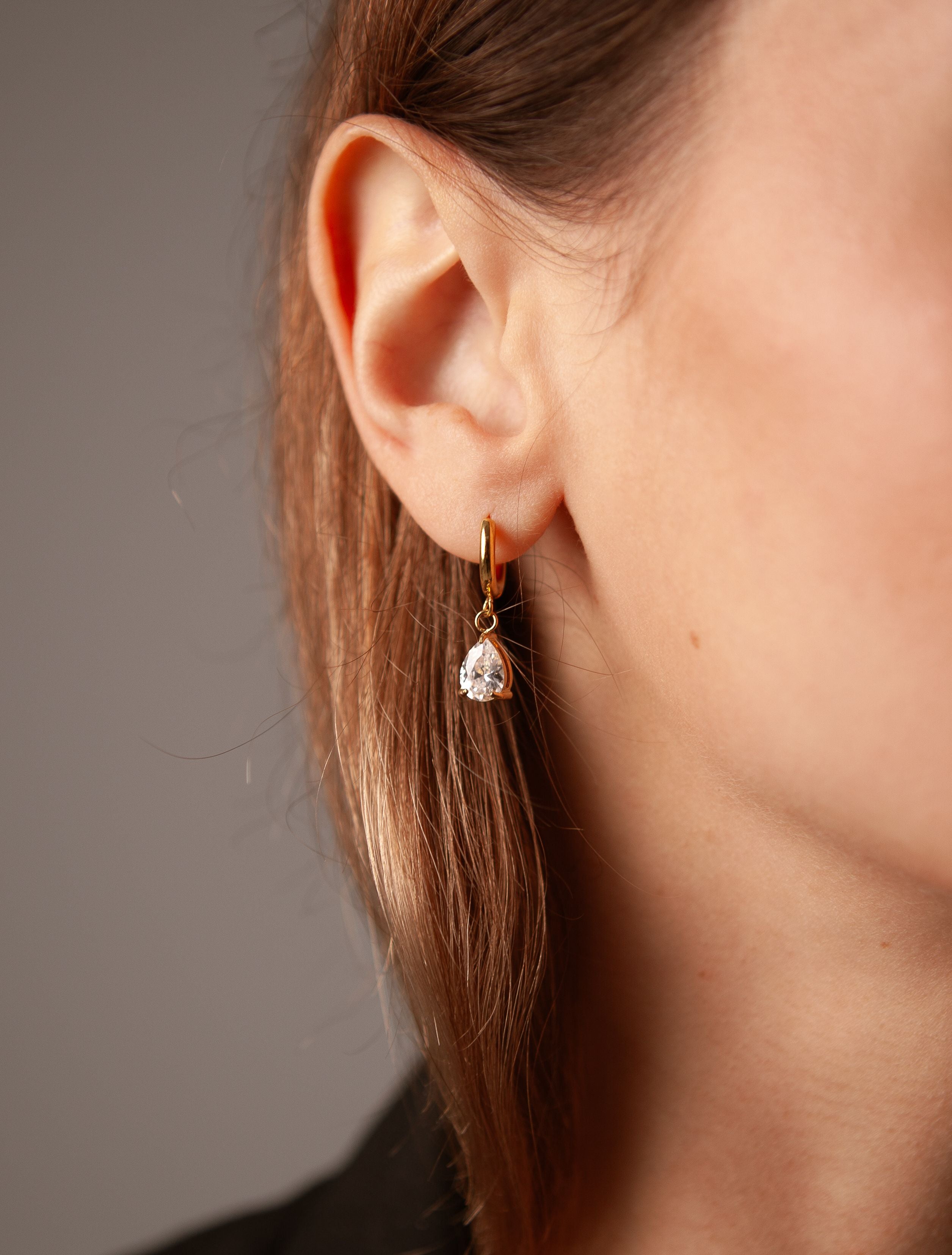 Złote kolczyki z cyrkonią Teardrops